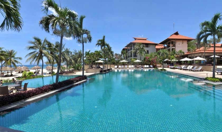 furama-resort-da-nang-840-500-crop-1473241641