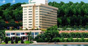 ha-long-plaza-hotel-4-sao-quang-ninh-canh-dep-thien-nhien-ky-vi-003-2015-07-9128-0-product